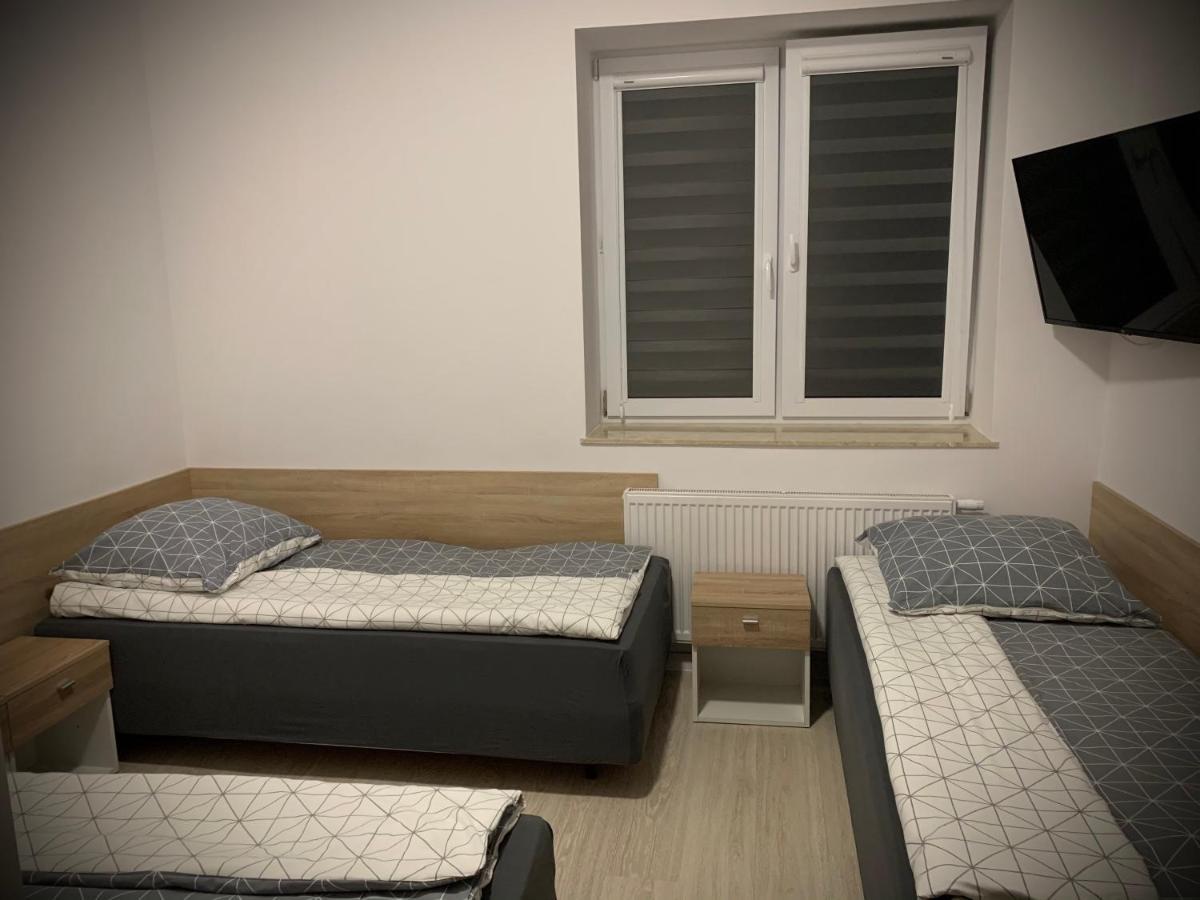 Hostel Sportowa Płońsk Extérieur photo
