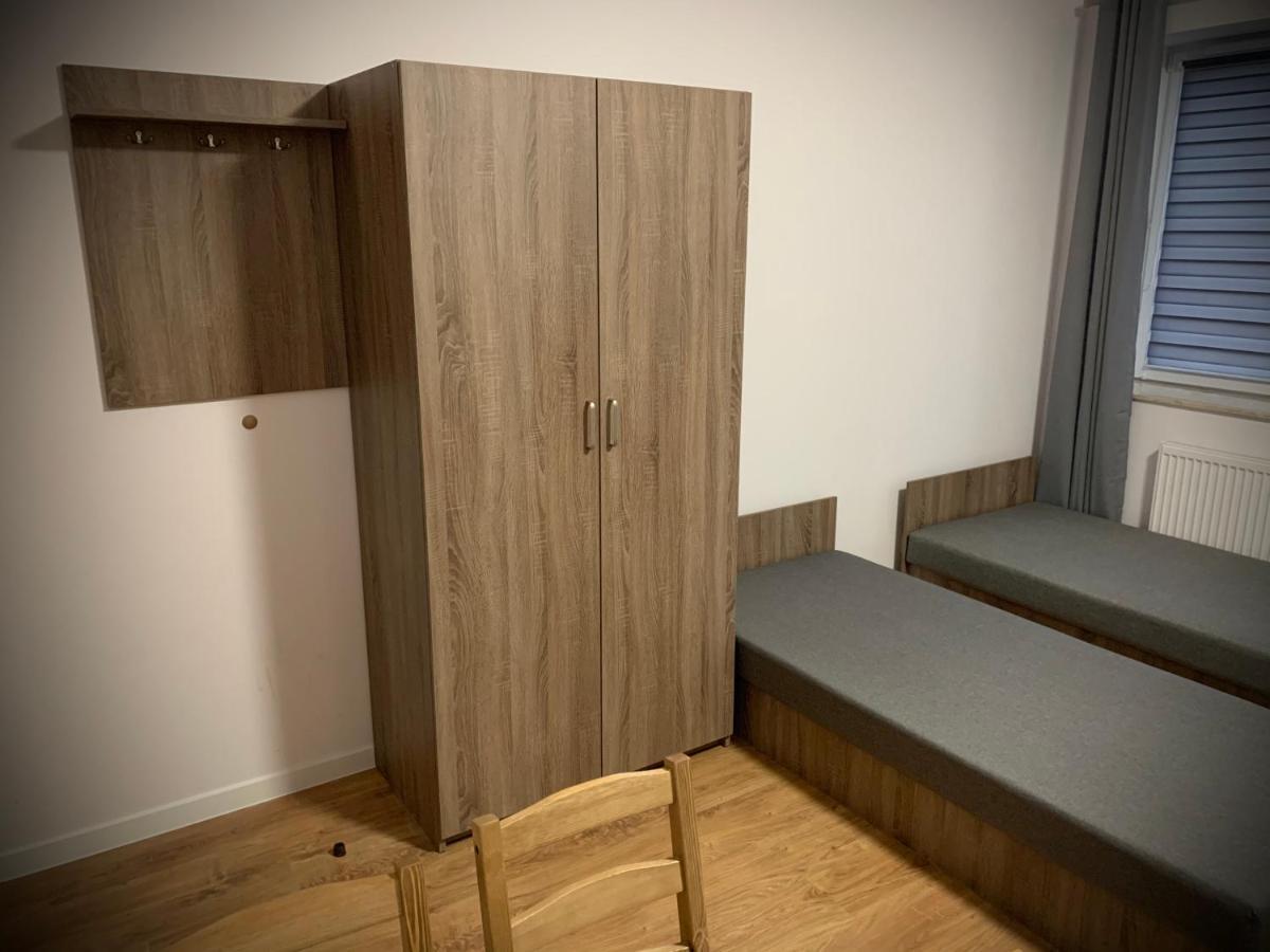 Hostel Sportowa Płońsk Extérieur photo